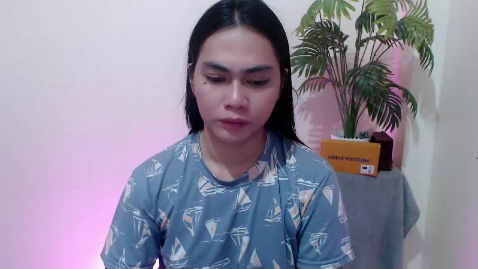 urasian_erica Webcam Chat August 28, 2026