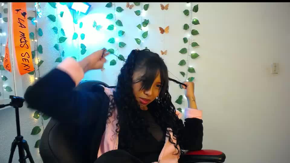warisgoddes Webcam Chat August 28, 2026