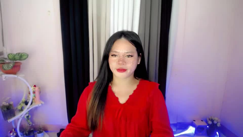 bella_ngo Webcam Chat August 28, 2026