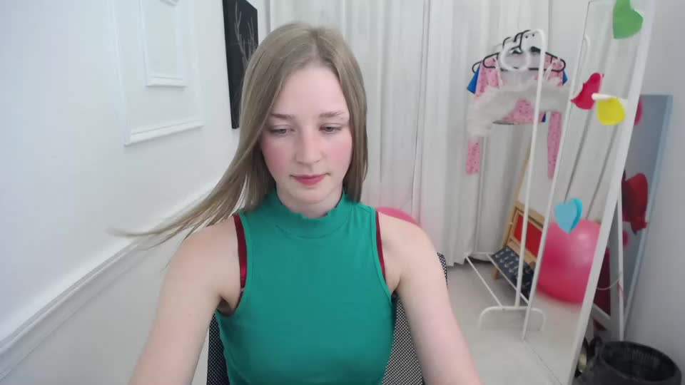 bree_sky Webcam Chat August 28, 2026