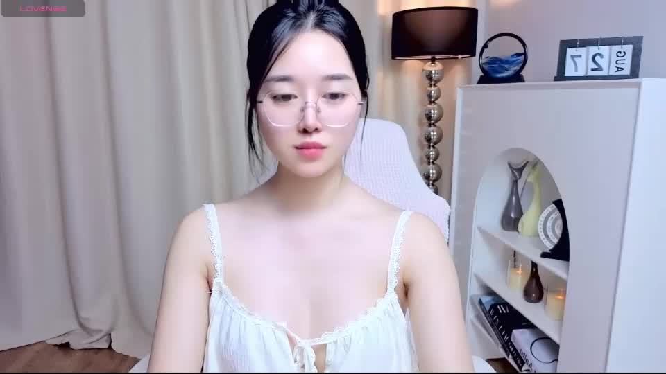 miu99999 Webcam Chat August 28, 2026