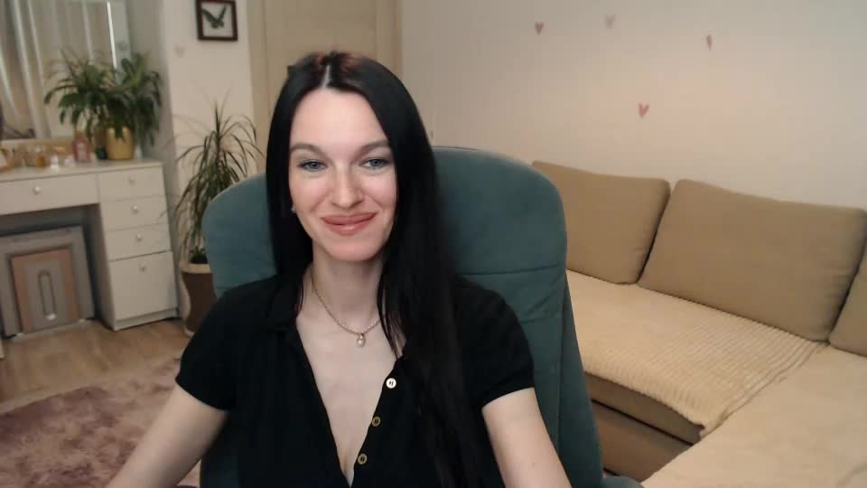 lilliyves Webcam Chat August 28, 2026