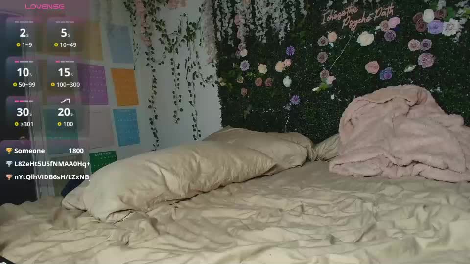 lyracovee Webcam Chat August 28, 2026