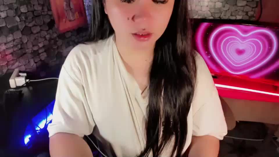 little_sunshine18 Webcam Chat August 28, 2026