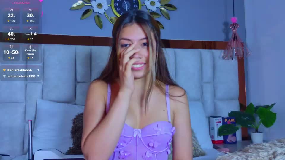 valeygomez Webcam Chat August 28, 2026