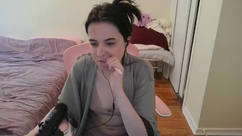goddesslunadragonprincess Webcam Chat August 29, 2026