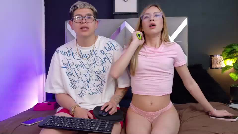evie_demn Webcam Chat August 29, 2026