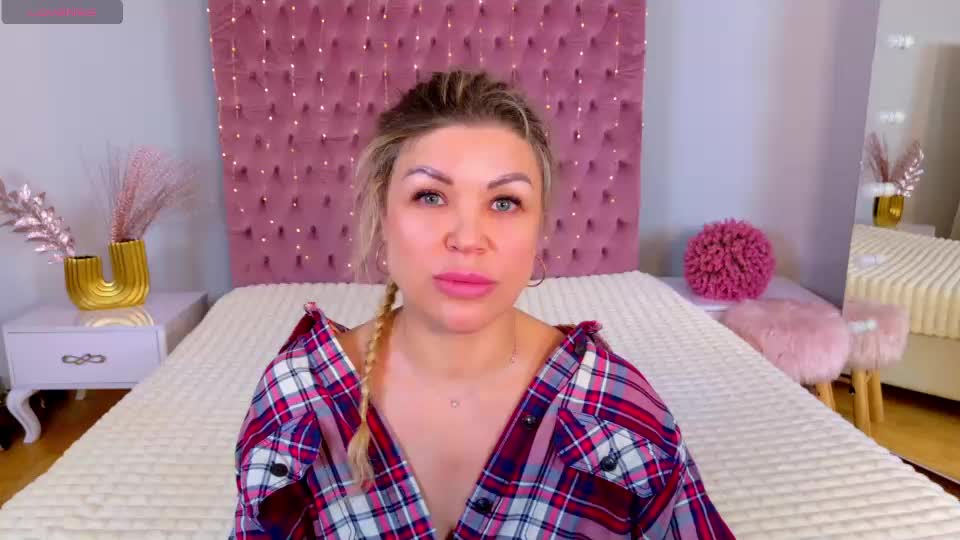 eloise_by Webcam Chat August 29, 2026