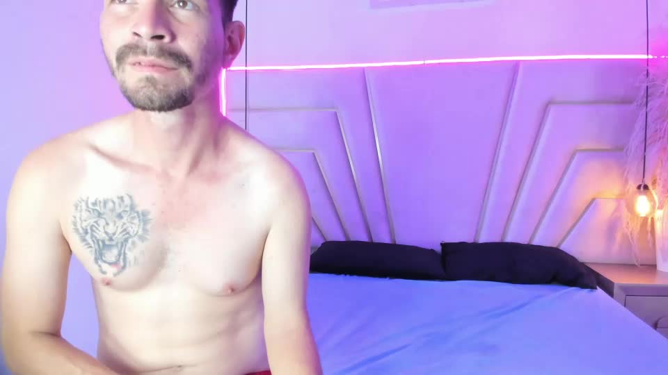 luna_and_axell Webcam Chat August 29, 2026