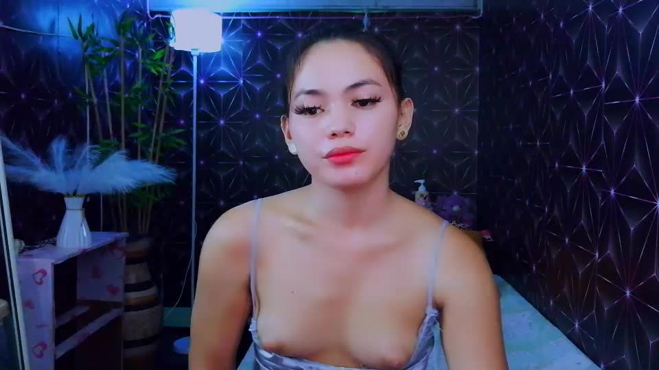 urhot_maxine Webcam Chat August 30, 2026
