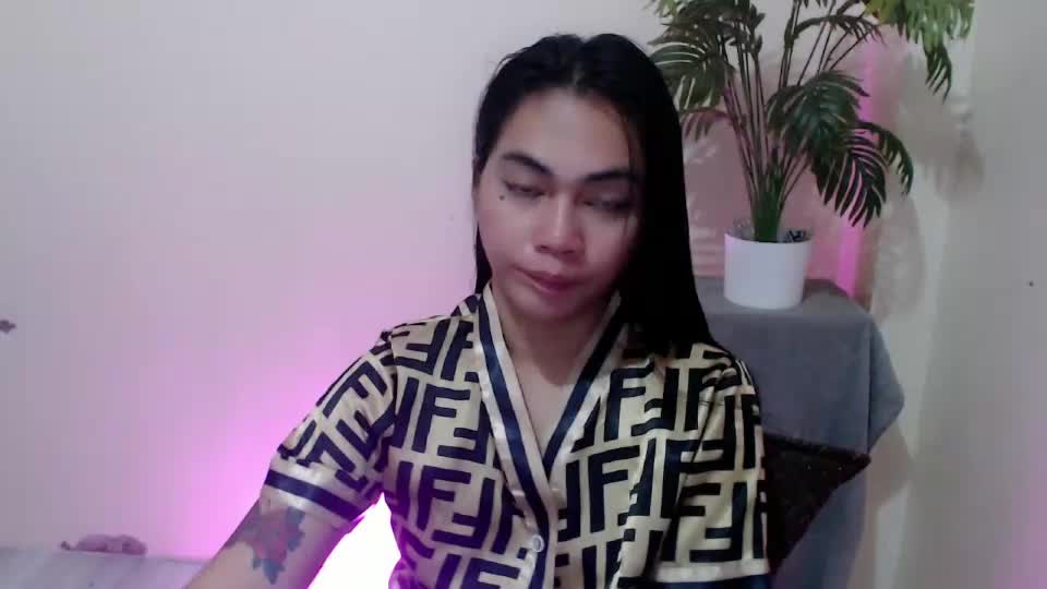 urasian_erica Webcam Chat August 30, 2026