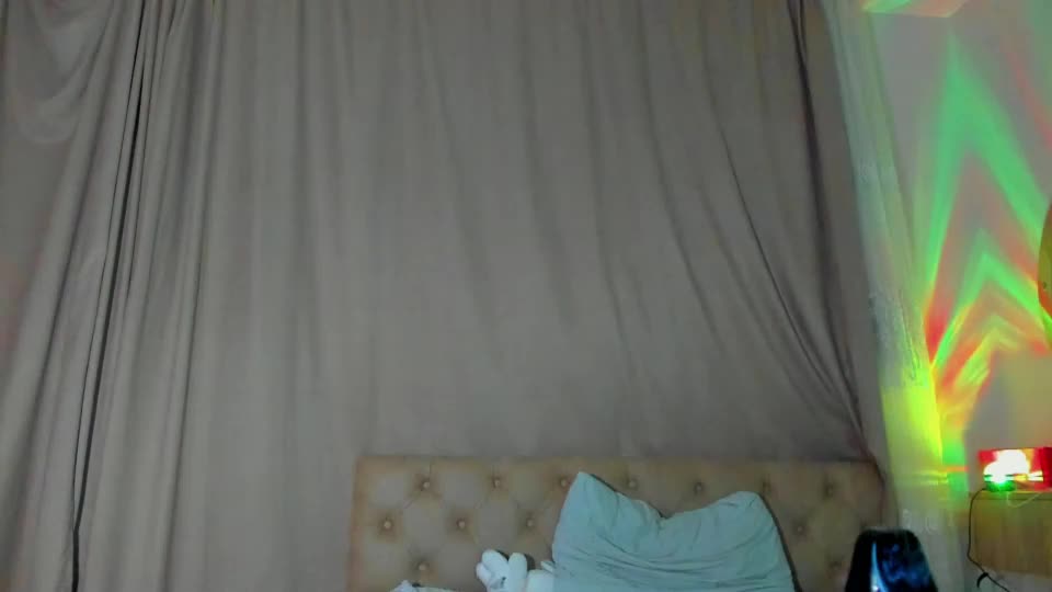 lesyaliss Webcam Chat August 30, 2026