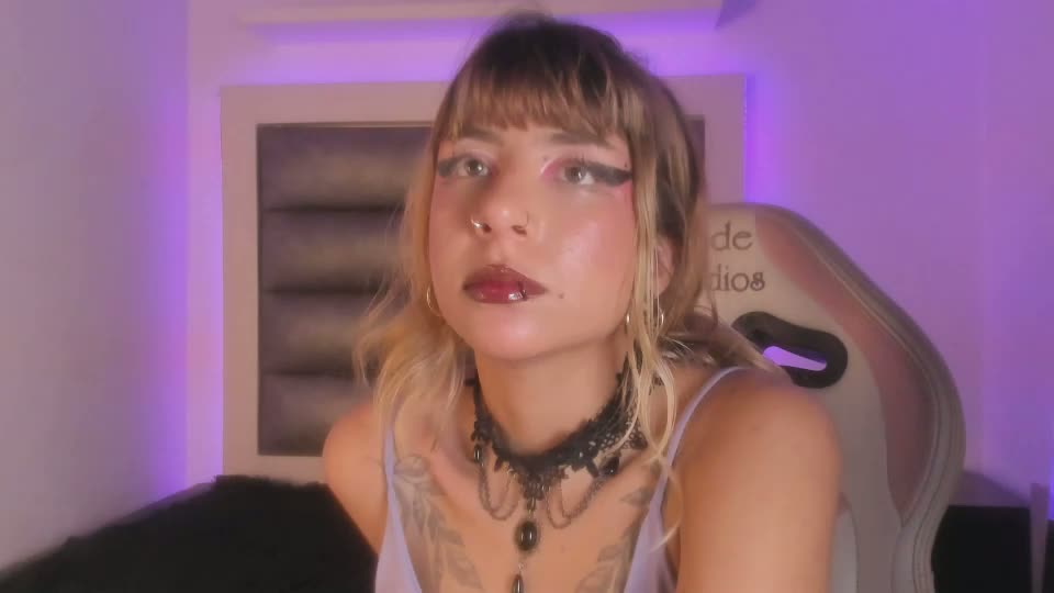 lulu_js_ Webcam Chat August 30, 2026