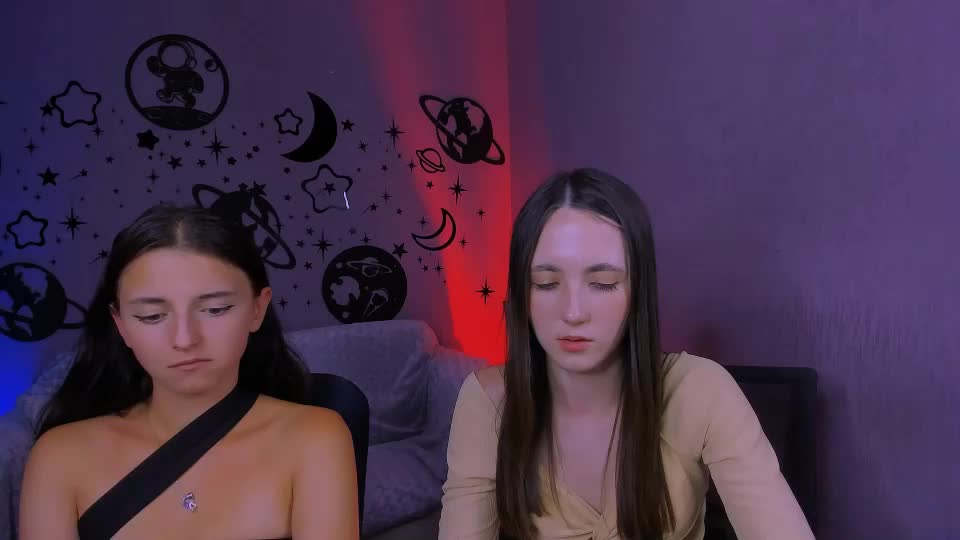 caroline_honeyy Webcam Chat August 30, 2026