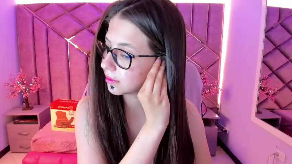 kittypinky01 Webcam Chat August 30, 2026