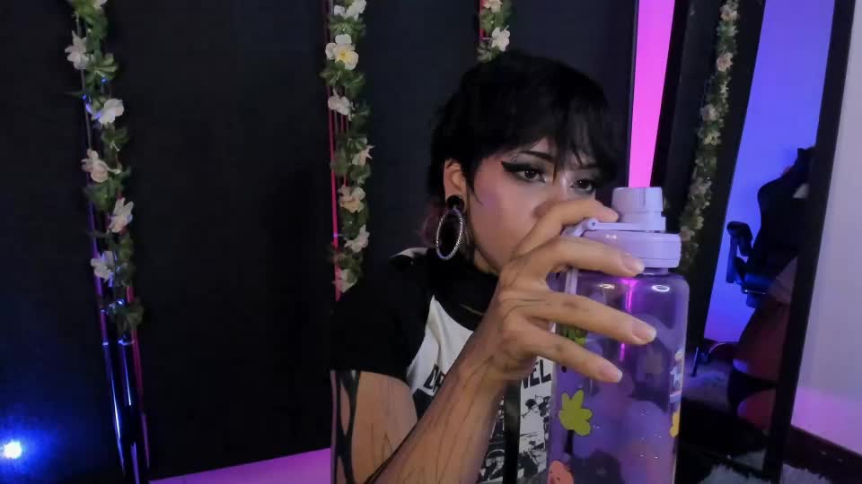 misstomie_ Webcam Chat August 30, 2026