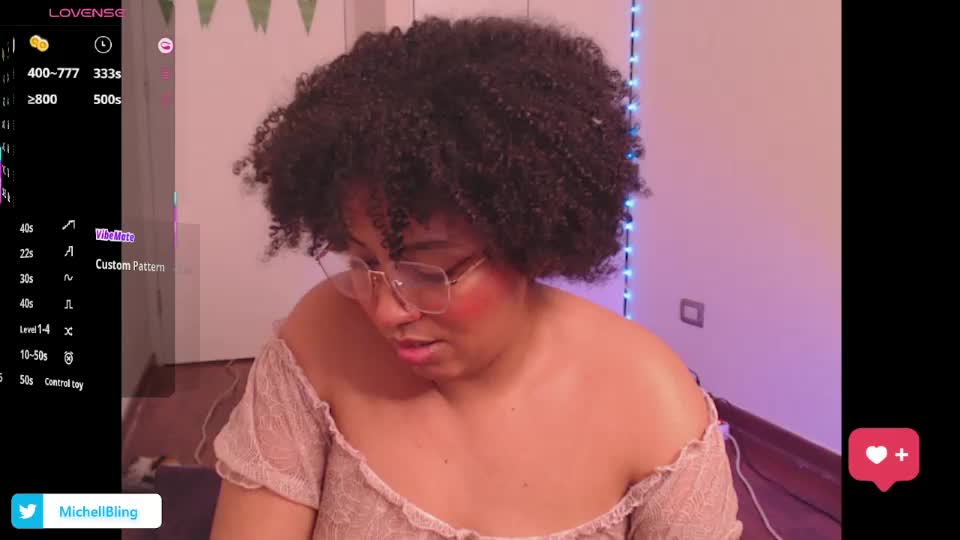 michell_bling Webcam Chat August 30, 2026
