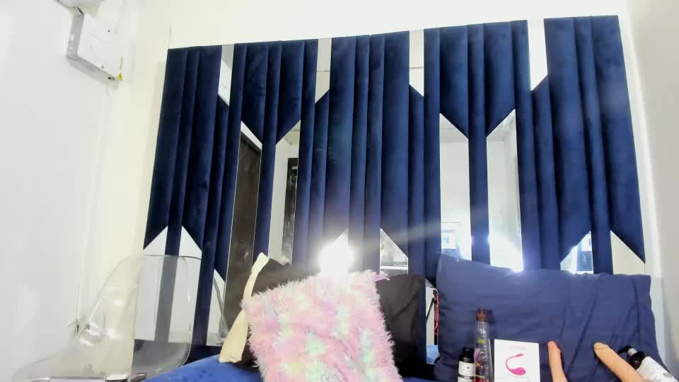 honeyht Webcam Chat August 30, 2026