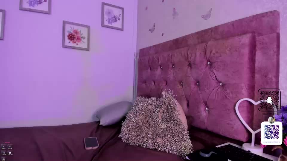 kiiaraamoon Webcam Chat August 30, 2026