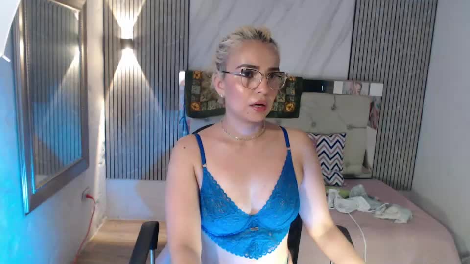 julieta__fox_ Webcam Chat August 31, 2026