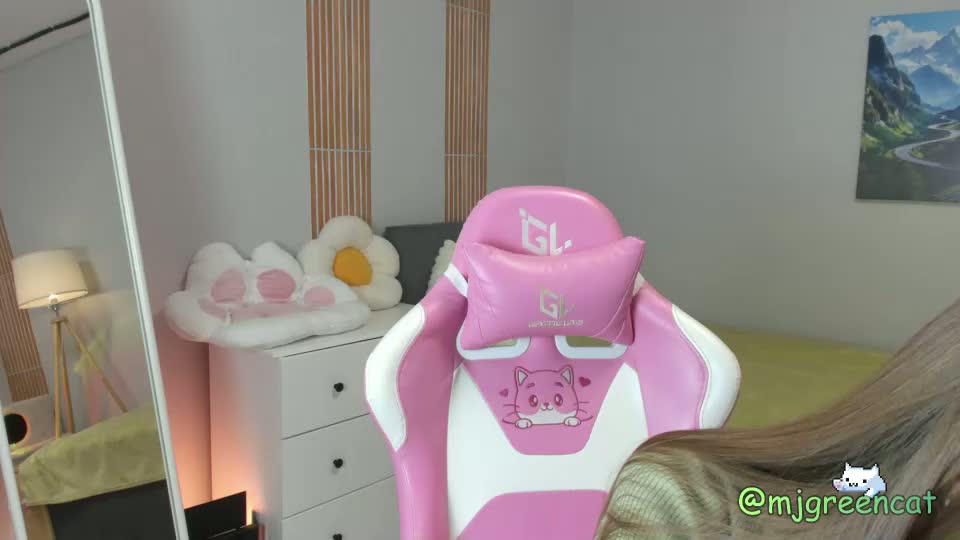 mjgreencat Webcam Chat August 31, 2026
