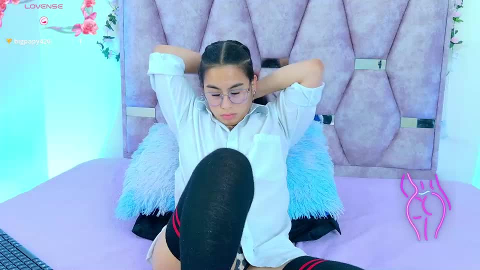iris_mandarinne Webcam Chat August 31, 2026