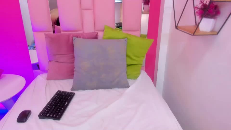 katecurvy_hot69 Webcam Chat August 31, 2026