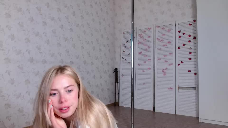 sofia_here Webcam Chat August 31, 2026