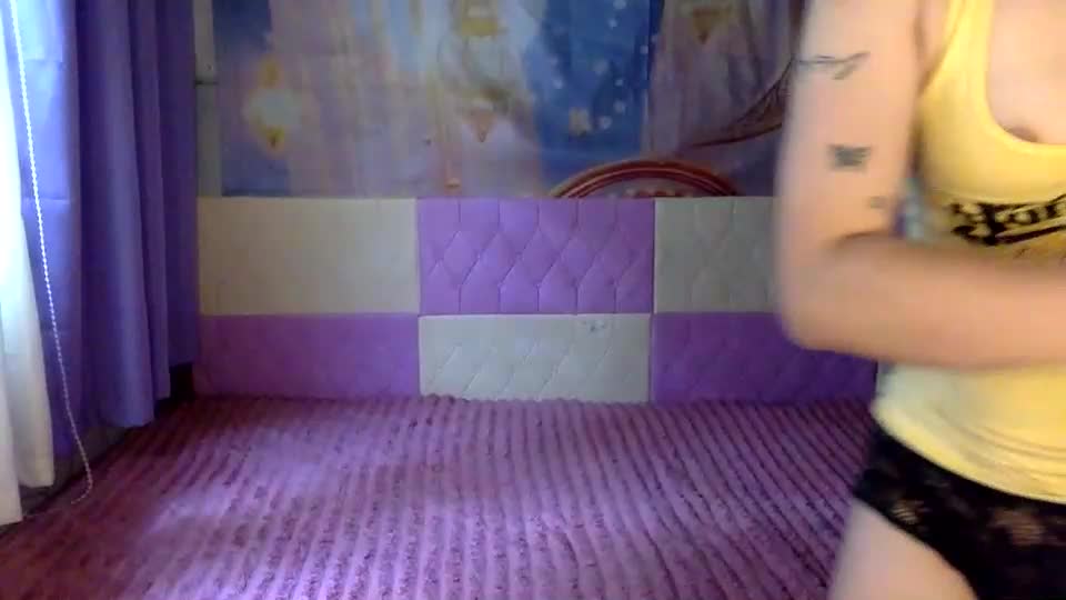 babyfox_26 Webcam Chat September 1, 2026