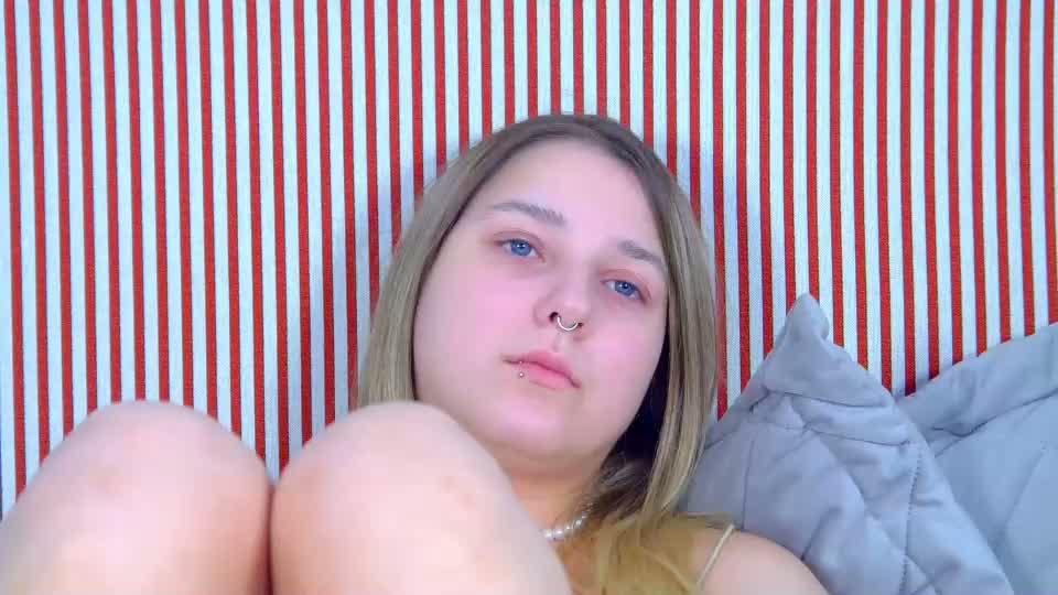 tinaburton Webcam Chat September 1, 2026