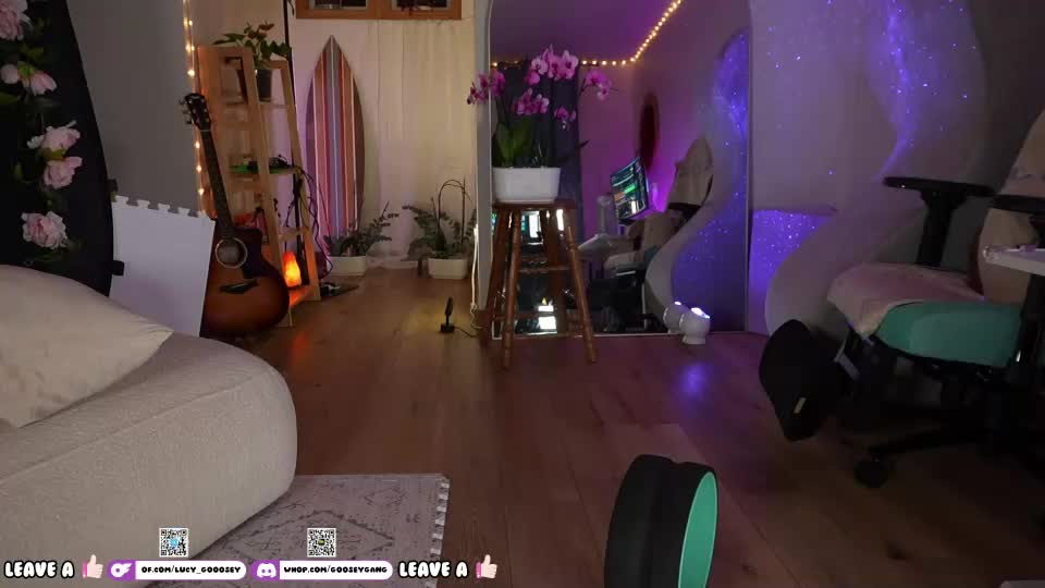 lucy_gooosey Webcam Chat September 1, 2026