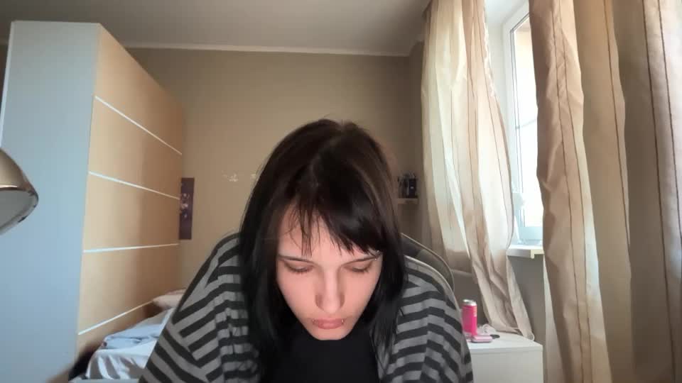 shirakranendonk Webcam Chat September 1, 2026
