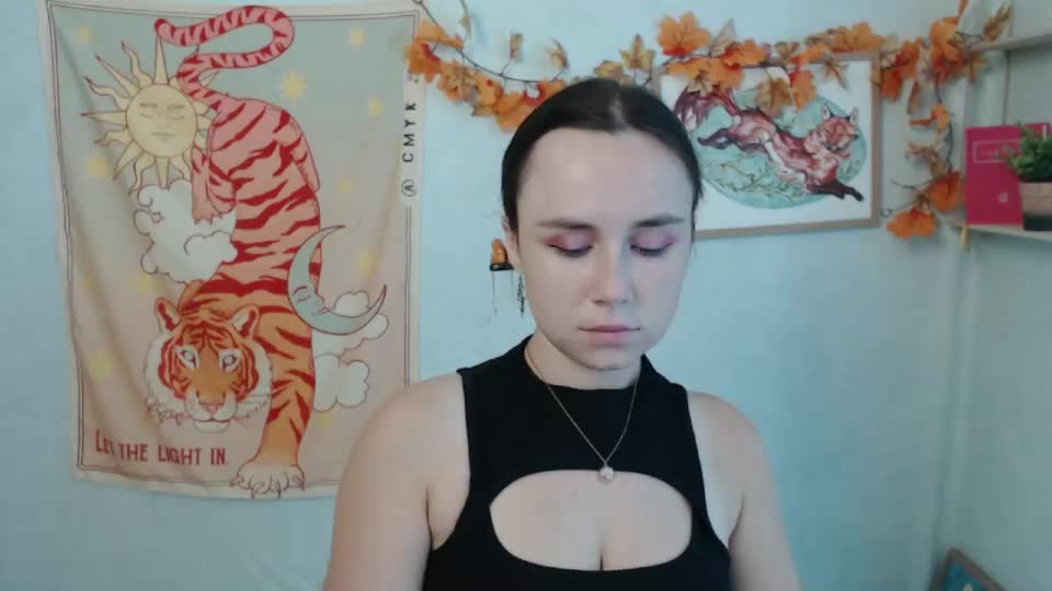 veryveryvery_shy Webcam Chat September 1, 2026