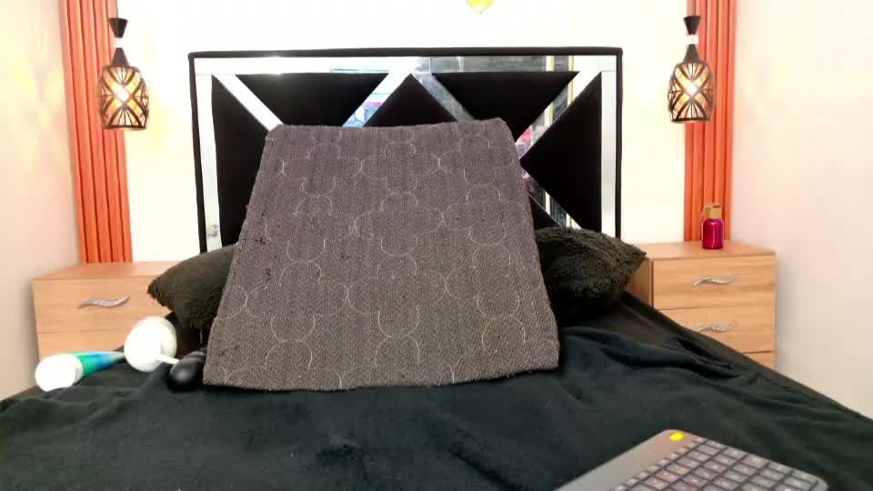 savage_doll Webcam Chat September 1, 2026