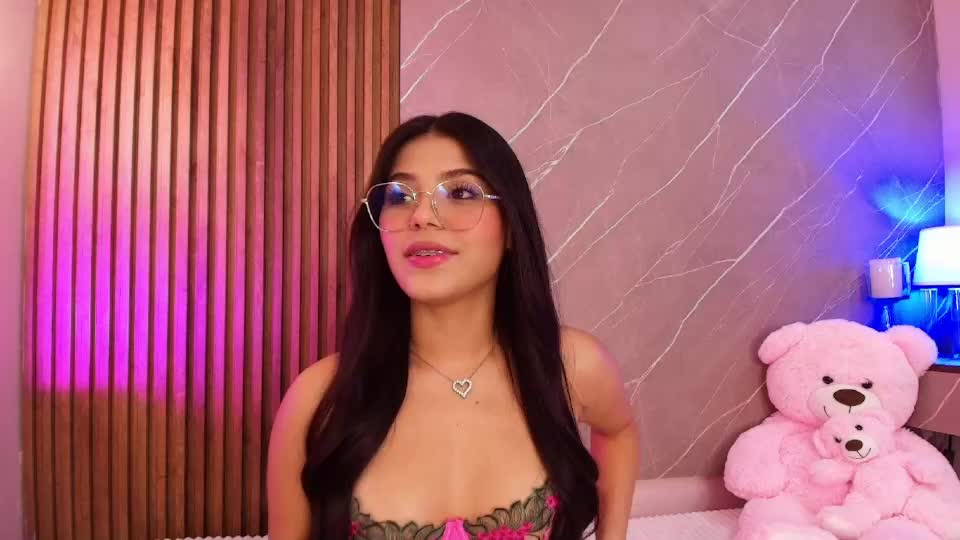 ariana_jhonson11 Webcam Chat September 1, 2026