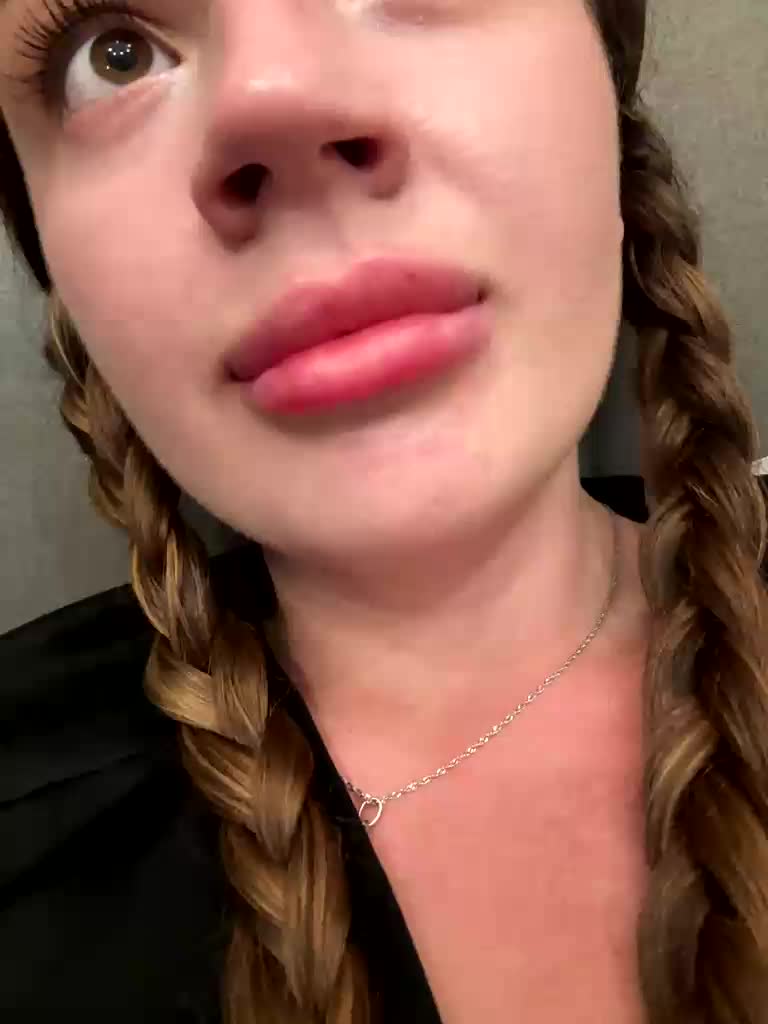 Rosalinelov Webcam Chat September 2, 2026