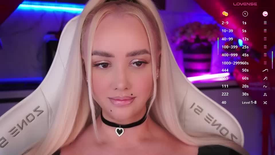 blond_diamond Webcam Chat September 2, 2026