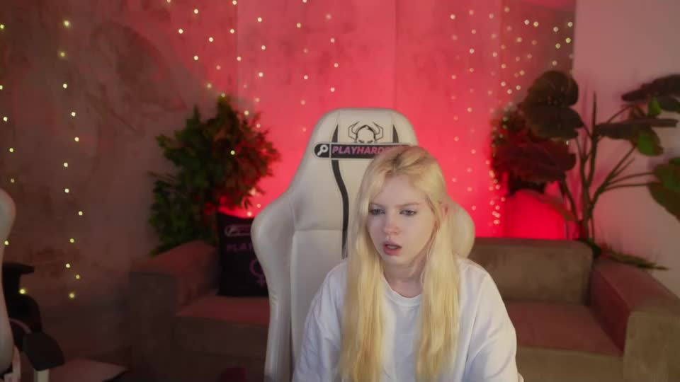 bright_diamonds_054 Webcam Chat September 2, 2026