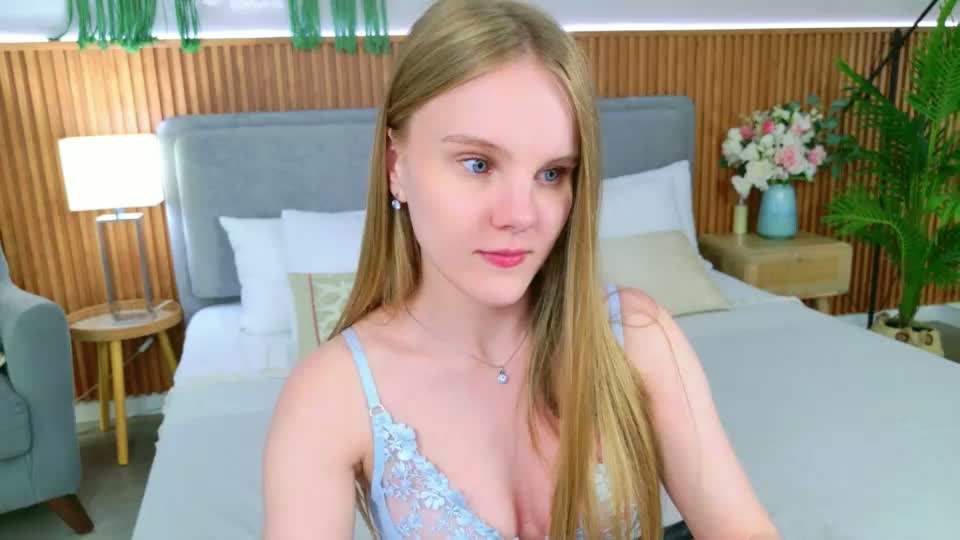 lili_lohan Webcam Chat September 2, 2026