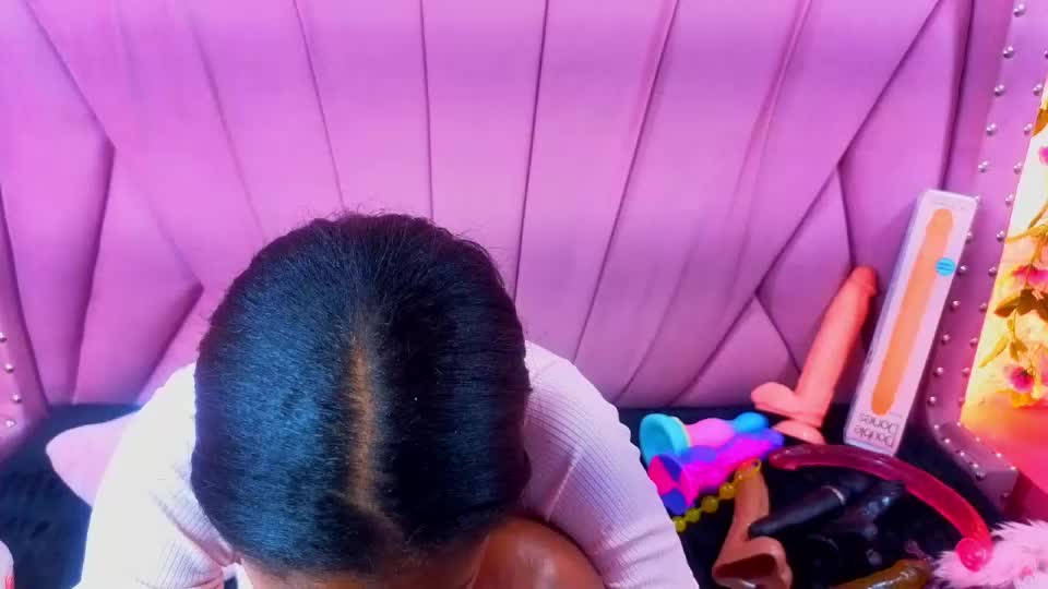 angeyapetite Webcam Chat September 3, 2026