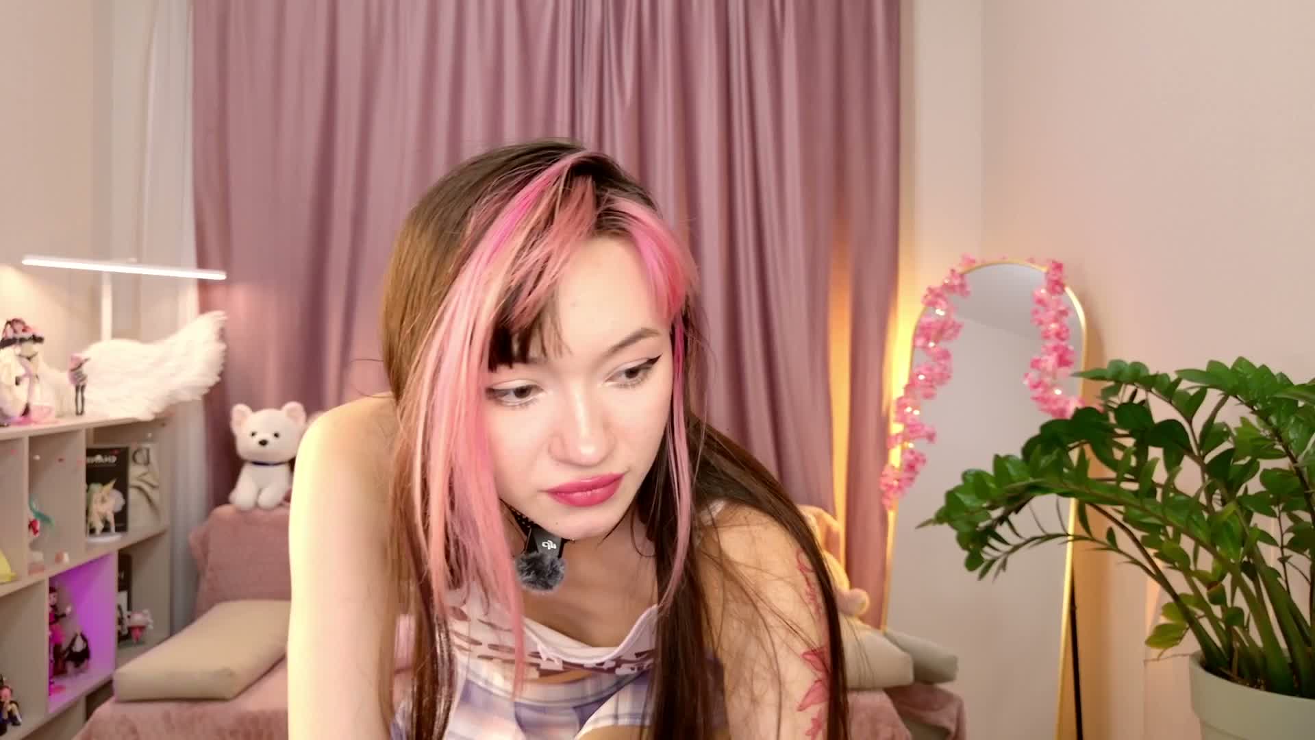MiiyaCute Webcam Chat September 3, 2026