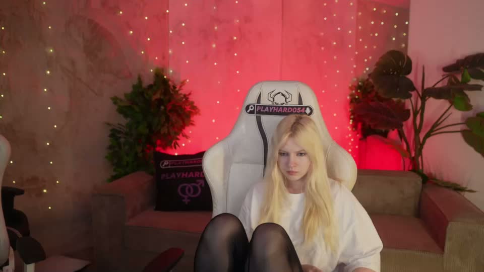 bright_diamonds_054 Webcam Chat September 3, 2026