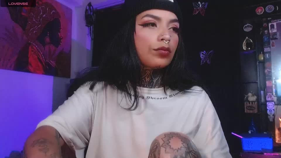 ema_ploxx Webcam Chat September 3, 2026
