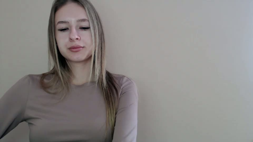 tiarasmile Webcam Chat September 3, 2026