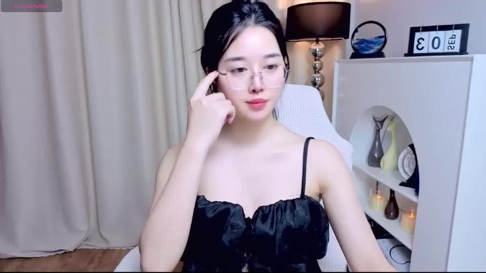 miu99999 Webcam Chat September 3, 2026
