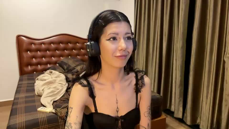 wavy_nights Webcam Chat September 4, 2026