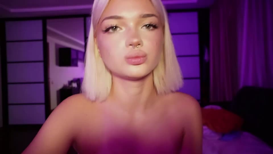suzannabarmes Webcam Chat September 4, 2026