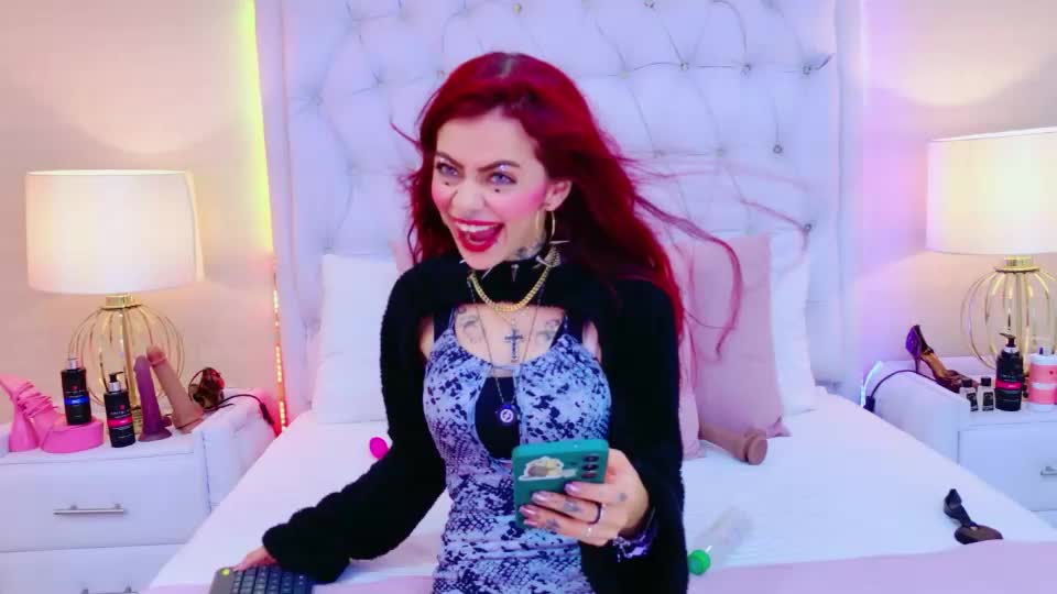 antonellaescudero Webcam Chat September 4, 2026