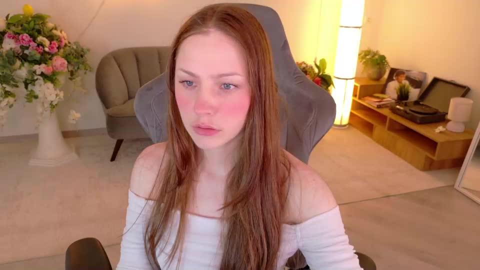 dina_peach Webcam Chat September 4, 2026