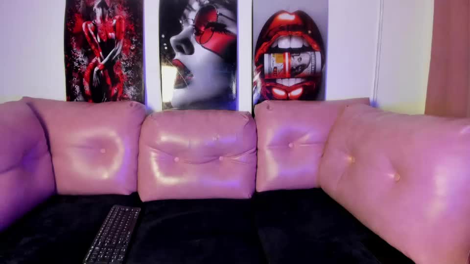 scarletandroxanecs Webcam Chat September 5, 2026